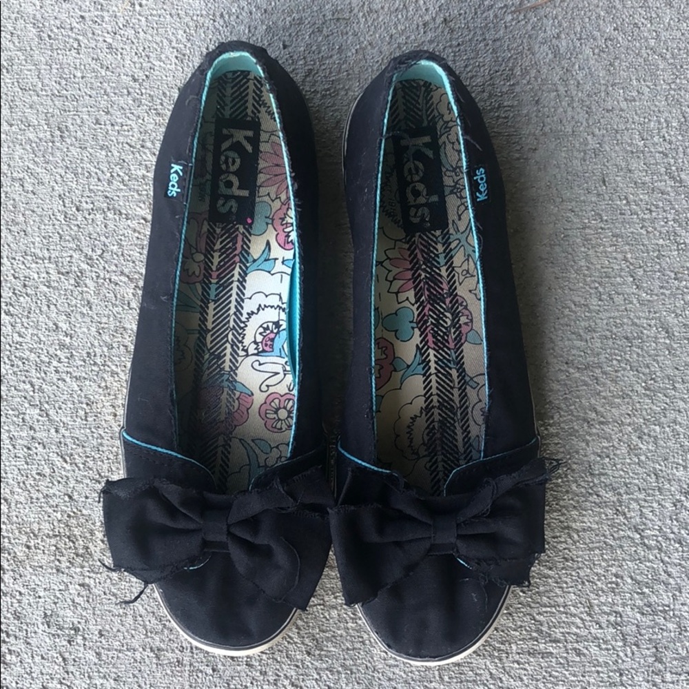 Black flats
